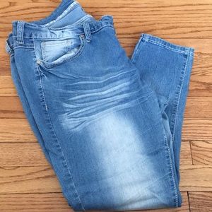 Women’s/juniors skinny jeans